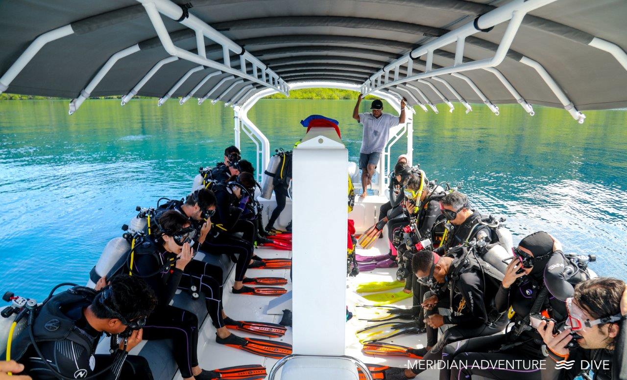 Book your wedding day in MERIDIAN ADVENTURE DIVE RESORT